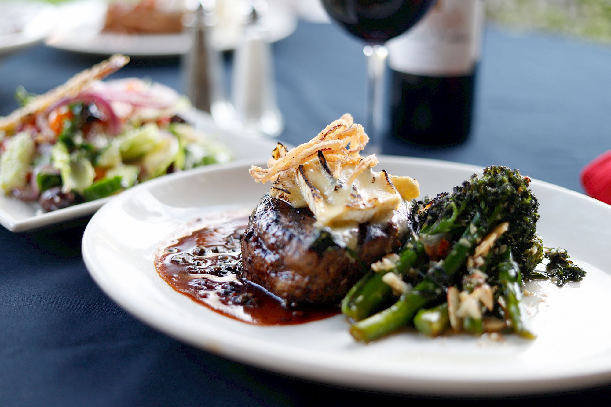 Best Restaurant in Spokane Valley, WA MAX at Mirabeau