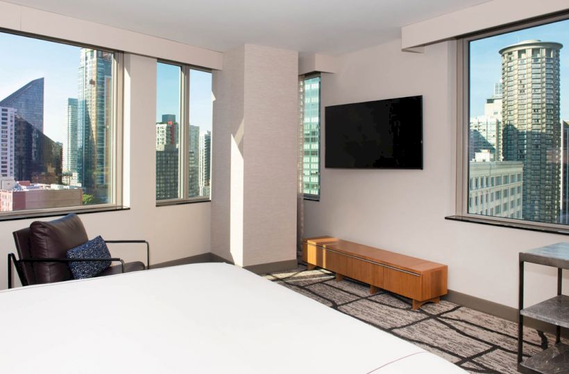 Mirabeau Park Hotel & Convention Center