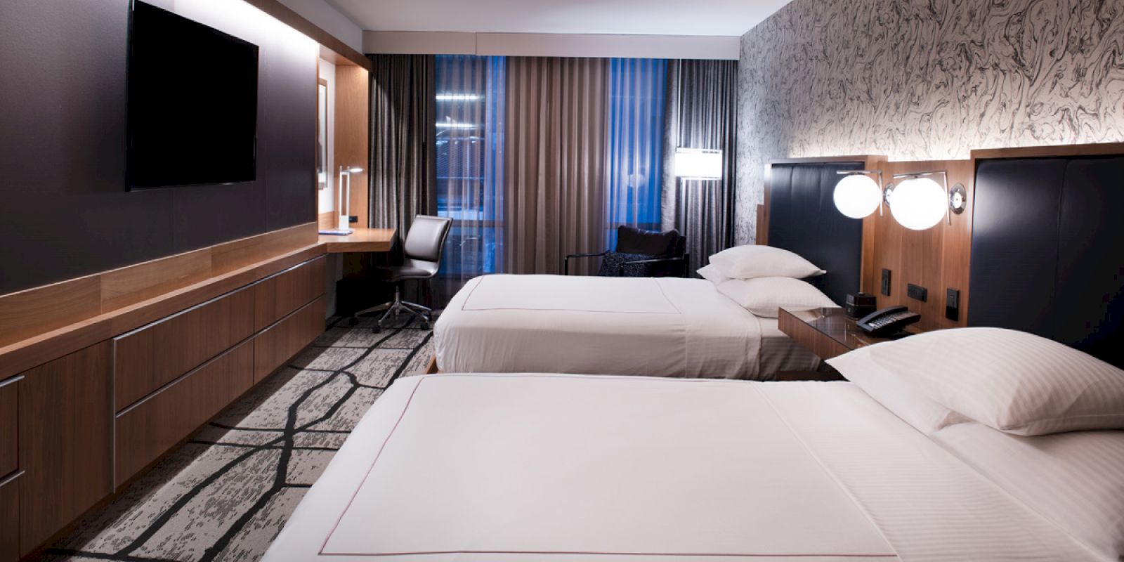 Mirabeau Park Hotel & Convention Center
