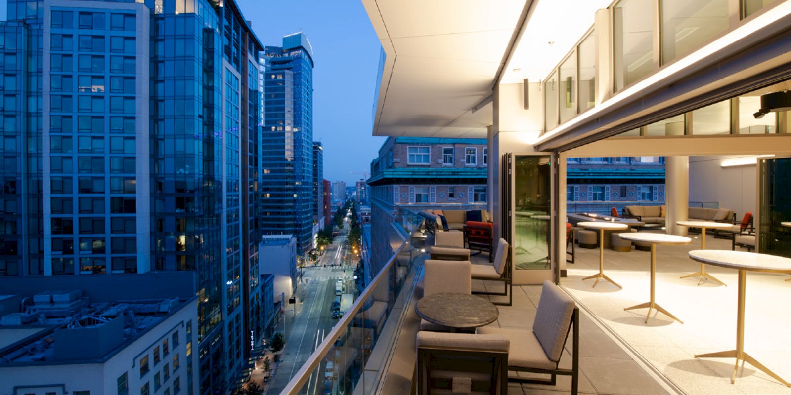 Mirabeau Park Hotel & Convention Center