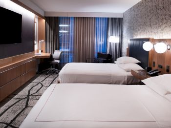 Mirabeau Park Hotel & Convention Center