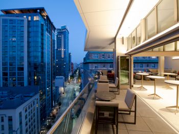 Mirabeau Park Hotel & Convention Center