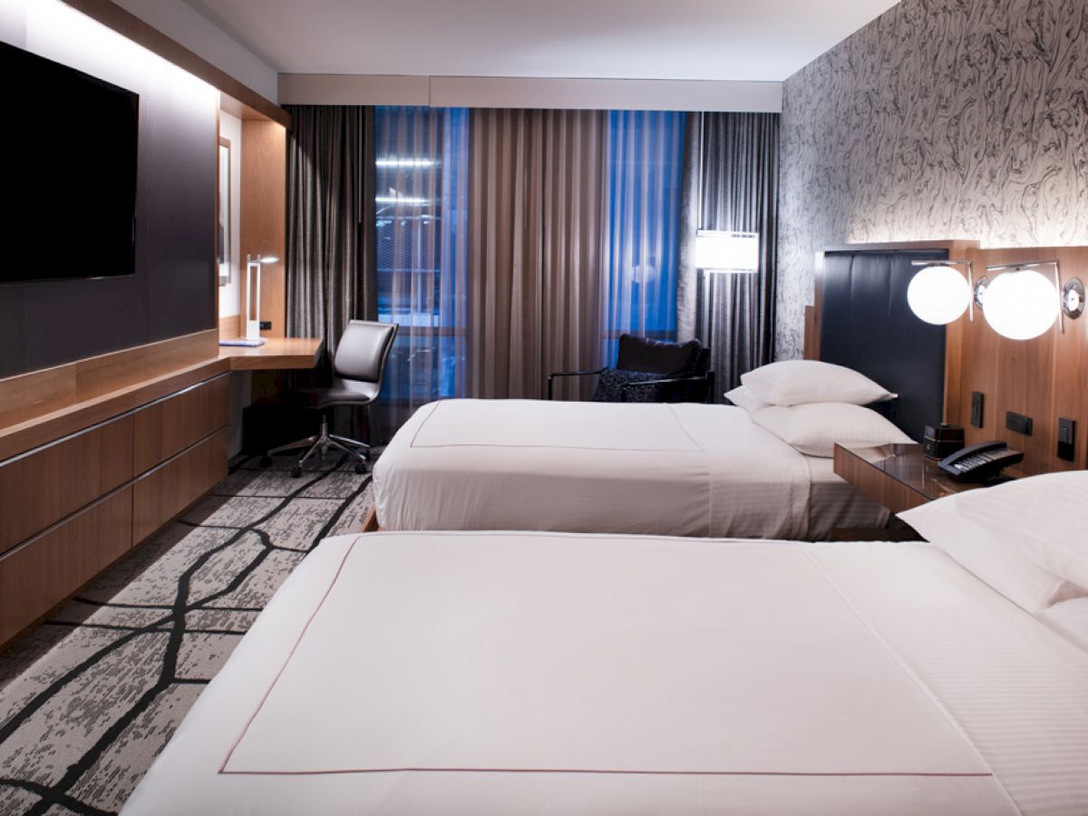 Mirabeau Park Hotel & Convention Center